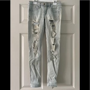 BARELY WORN DISTRESSED DENIM